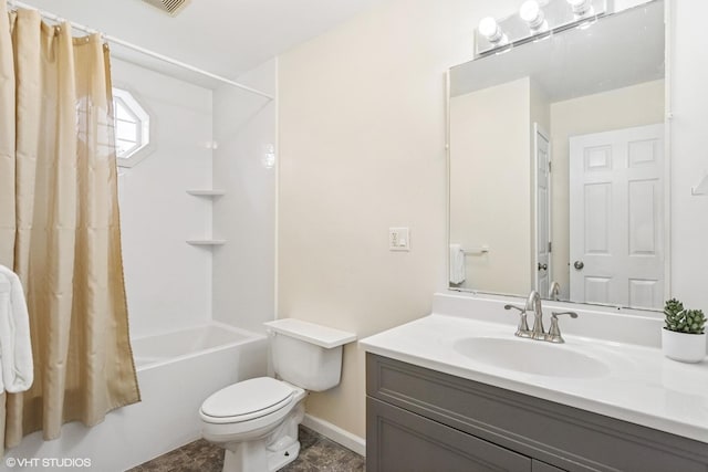 11 Willow Ct, Spring Valley, IL 61362 - full bath with toilet, vanity, and shower / tub combo with curtain