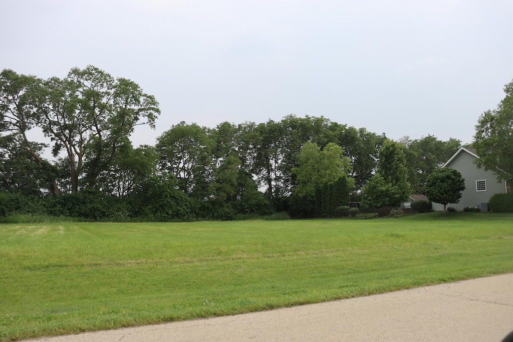 3098 Stone Fence Dr, Kankakee, IL 60901