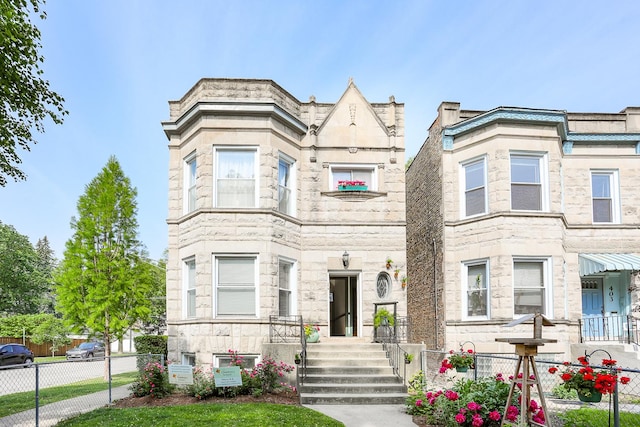 401 N Humphrey Ave, Oak Park, IL 60302 - townhome / multi-family property with stone siding