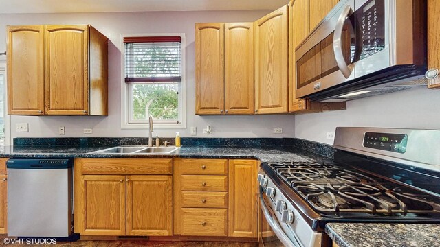 8513 Memory Trl, Wonder Lake, IL 60097 - photo 12