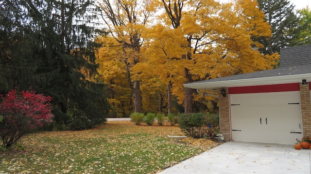 42W490 Kedeka Rd, Sugar Grove, IL 60554 - view of green lawn featuring concrete driveway