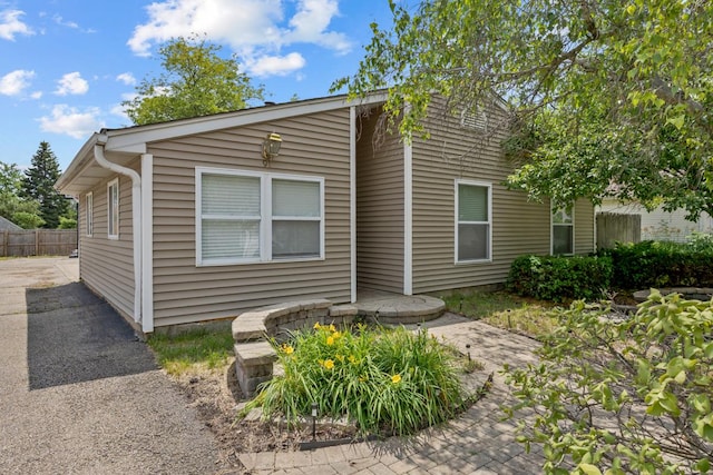 91 Rockledge Dr, Romeoville, IL 60446 - back of property