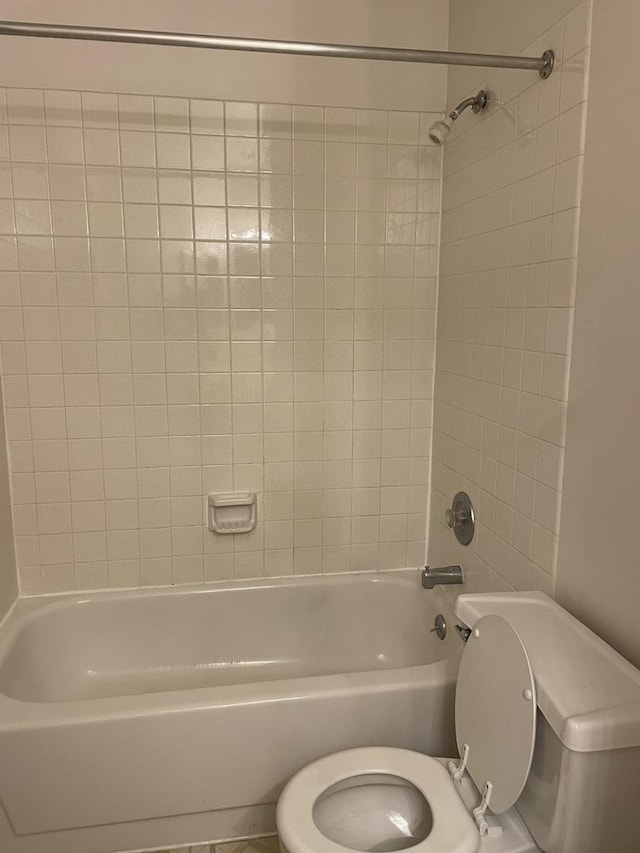 1744 Eastwood Ct Unit 3, Schaumburg, IL 60195 - full bath featuring toilet and washtub / shower combination