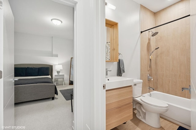 1633 N Saint Louis Ave, Chicago, IL 60647 - ensuite bathroom with vanity and  shower combination