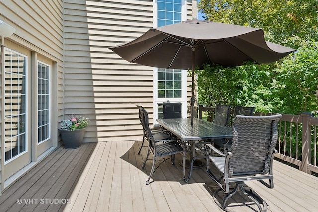 3136 Kewanee Ln, Naperville, IL 60564 - wooden terrace featuring outdoor dining area