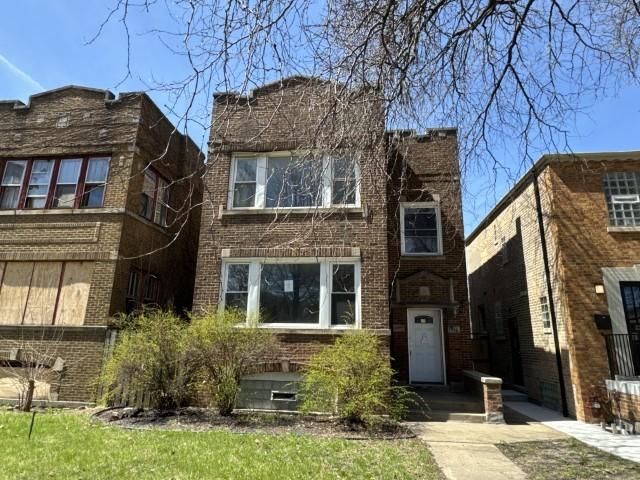 7816 S Jeffery Blvd, Chicago, IL 60649 - photo 1