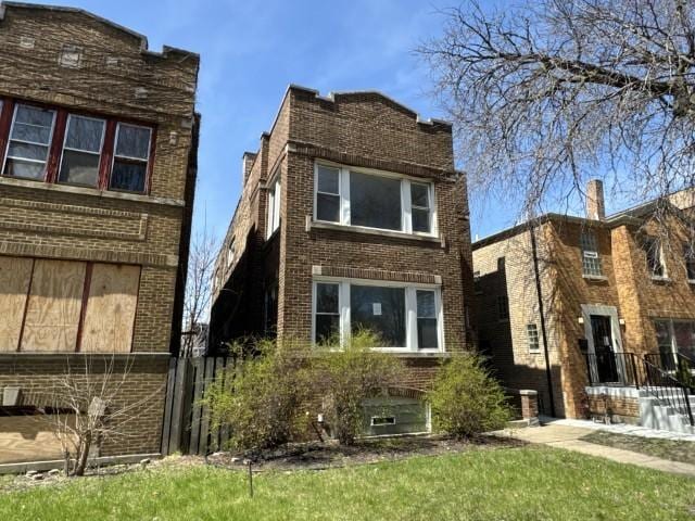 7816 S Jeffery Blvd, Chicago, IL 60649 - photo 2