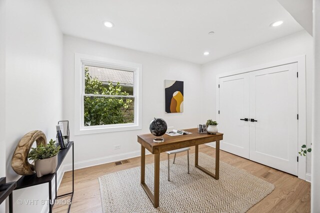 920 Hayes Ave, Oak Park, IL 60302 - office area featuring light wood-style flooring and recessed lighting