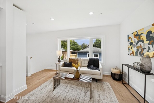920 Hayes Ave, Oak Park, IL 60302 - living area with wood finished floors and recessed lighting