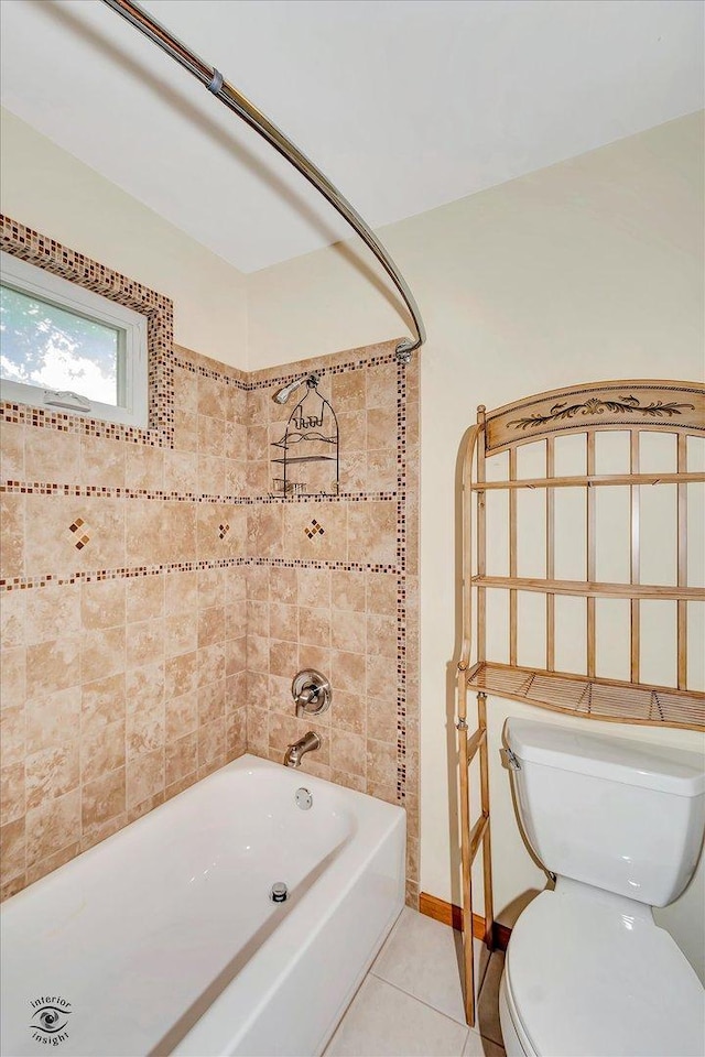 13706 W Cedarbend Dr, Homer Glen, IL 60491 - bathroom featuring tile patterned flooring and washtub / shower combination