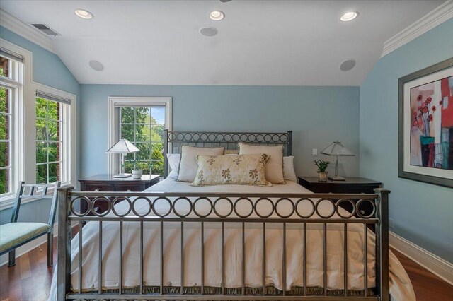320 Vista Dr, Wilmette, IL 60091 - bedroom with lofted ceiling, wood finished floors, ornamental molding, and recessed lighting