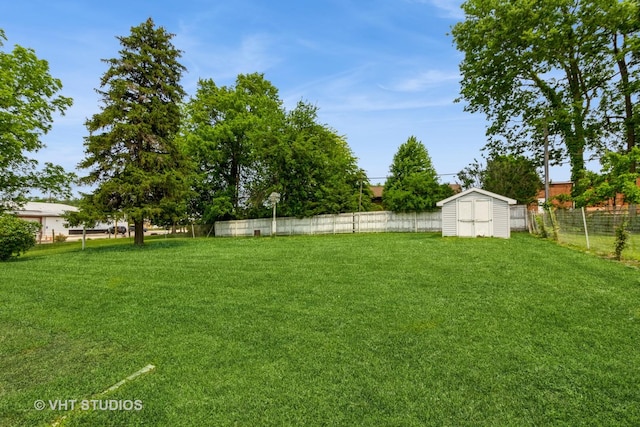 525 Jackson St, Genoa, IL 60135 - photo 4