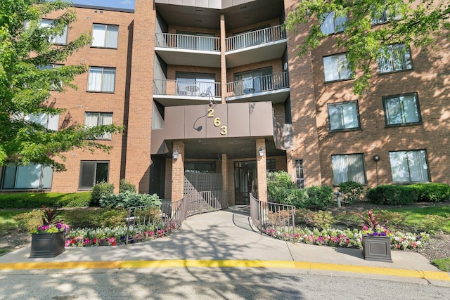 263 S Clubhouse Dr Unit 126, Palatine, IL 60074 - view of apartment building / complex