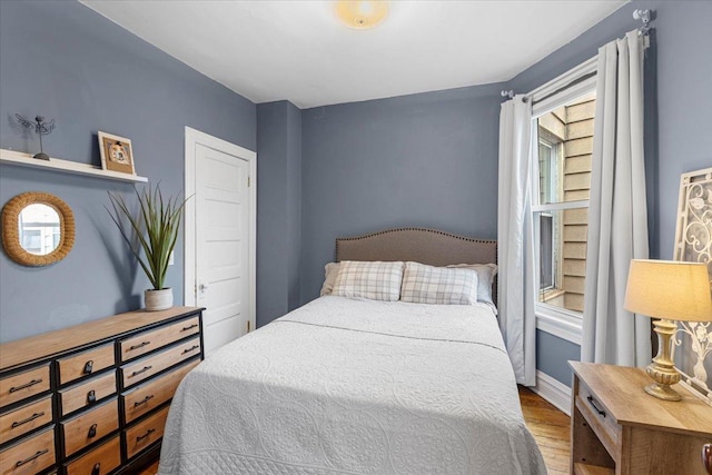 3828 N Wilton Ave, Chicago, IL 60613 - bedroom featuring wood finished floors and baseboards