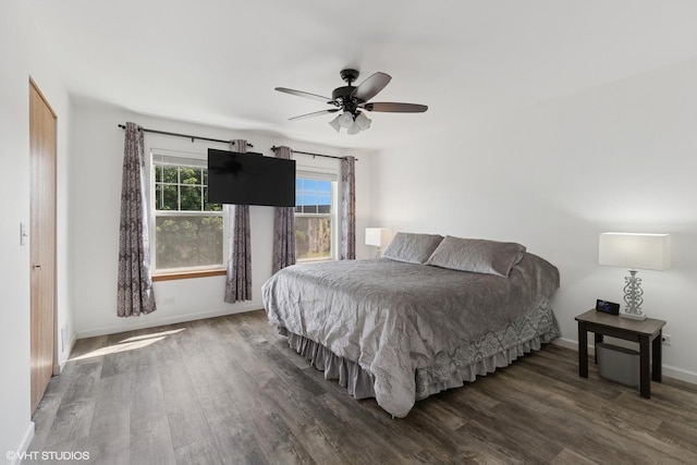 261 E Camden Ln, Round Lake Beach, IL 60073 - bedroom with wood finished floors, baseboards, and ceiling fan