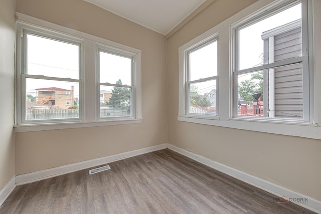 6137 W Giddings St, Chicago, IL 60630 - photo 11