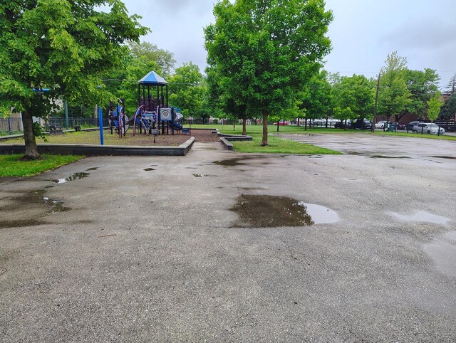 2240 W 50th Pl, Chicago, IL 60609 - view of community playground