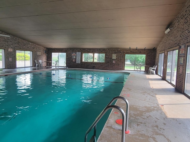 1503 Woodbridge Rd Unit 1F, Joliet, IL 60436 - view of indoor pool