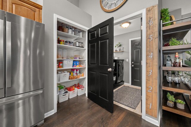 1125 Oxford Cir, Sycamore, IL 60178 - storage area with washing machine and dryer