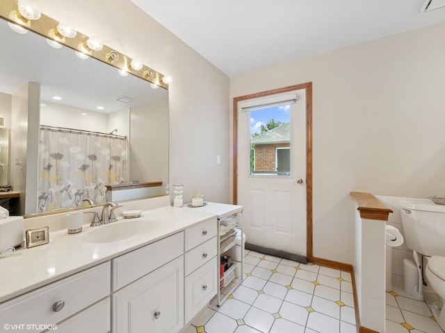 1520 Grant St, Schaumburg, IL 60193 - full bathroom with vanity and curtained shower