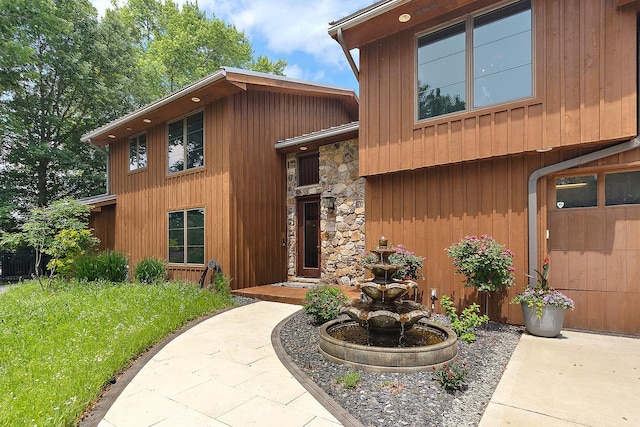 2500 Wahoo Ct, Morris, IL 60450 - doorway to property with stone siding