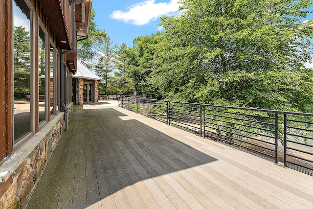 2500 Wahoo Ct, Morris, IL 60450 - view of deck