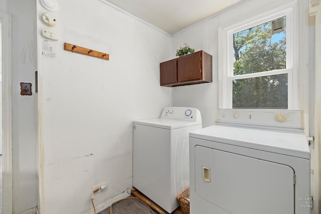 27405 N Roberts Ln, Island Lake, IL 60042 - laundry room with washing machine and clothes dryer