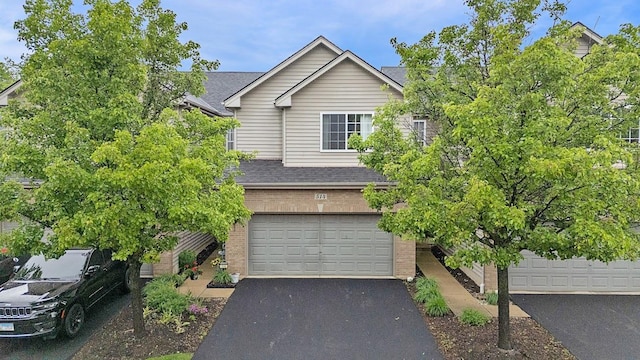 514 Madison Ln, Elgin, IL 60123 - photo 2