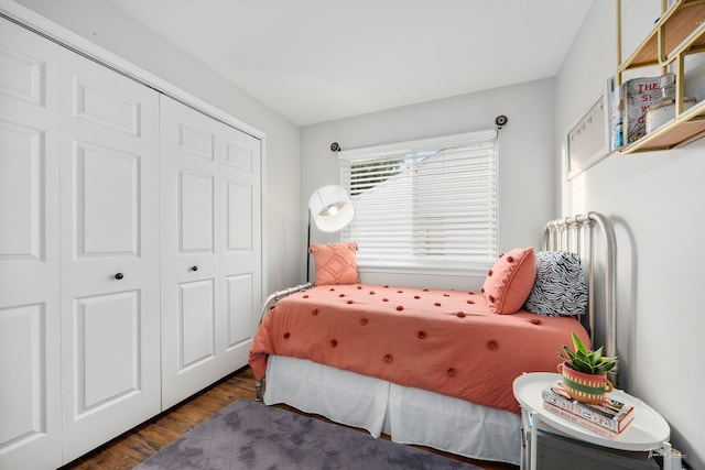 1910 Baldwin Way, Bolingbrook, IL 60490 - bedroom with wood finished floors and a closet