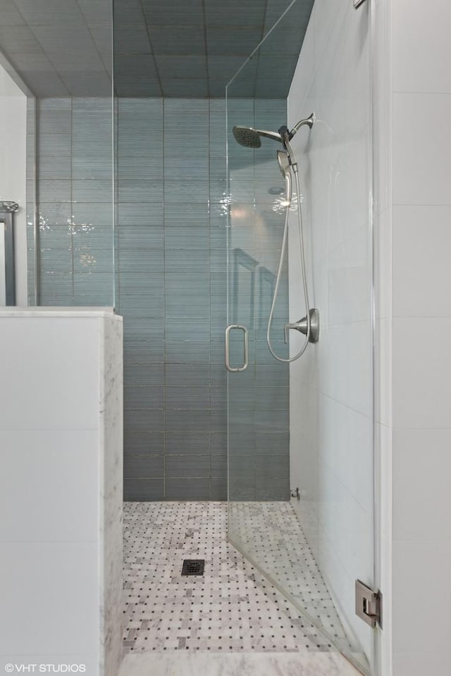 6N142 Riverside Dr, Saint Charles, IL 60175 - full bathroom with tiled shower