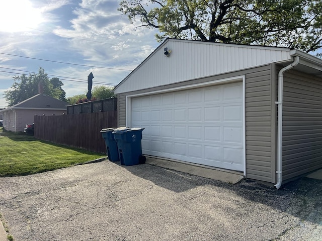1901 Cora St, Crest Hill, IL 60403 - view of detached garage
