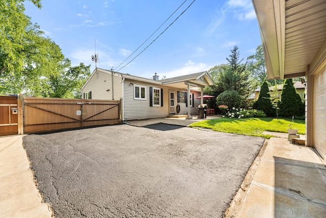 124 Bernard Dr, Buffalo Grove, IL 60089 - photo 38
