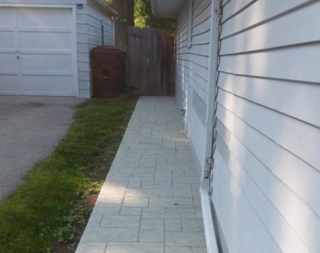 348 Niagara St, Park Forest, IL 60466 - view of property exterior featuring a garage