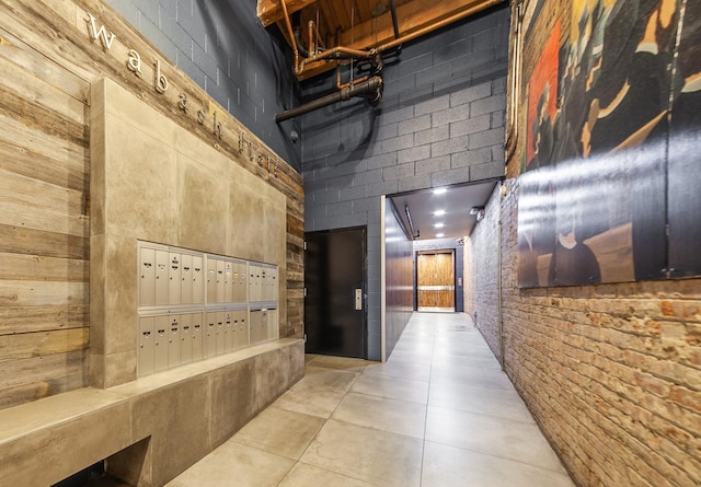 1243 S Wabash Ave Unit 302, Chicago, IL 60605 - corridor featuring mail area and elevator