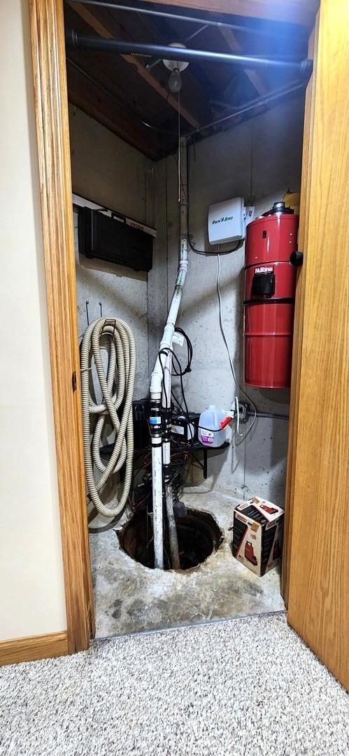 18068 Jason Ln, Lansing, IL 60438 - detailed view of a central vacuum unit