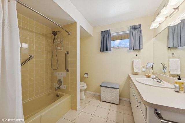 1613 Douglas St, Joliet, IL 60435 - full bath featuring tile patterned floors, vanity, and shower / bath combo