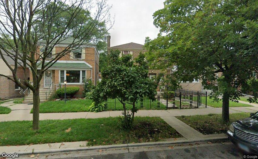 8518 S Seeley Ave, Chicago, IL 60620 - view of obstructed view of property