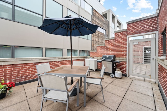 2757 N Wayne Ave Unit E, Chicago, IL 60614 - view of patio featuring outdoor dining area and area for grilling