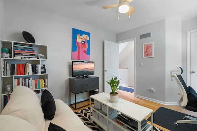 5844 N Hermitage Ave Unit B, Chicago, IL 60660 - living area featuring wood finished floors and ceiling fan