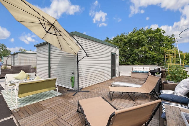 5844 N Hermitage Ave Unit B, Chicago, IL 60660 - wooden terrace with an outdoor living space