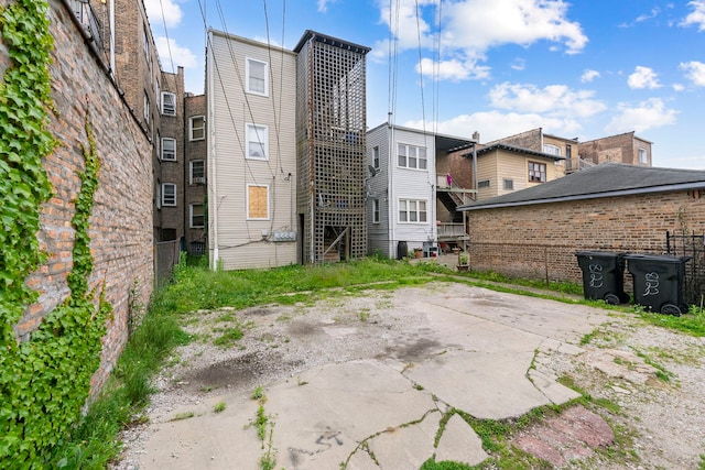 8122 S Evans Ave, Chicago, IL 60619 - view of back of property