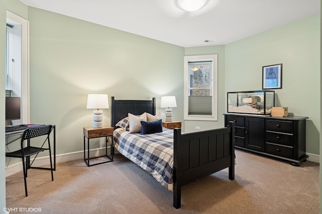 1230 W Cornelia Ave, Chicago, IL 60657 - carpeted bedroom with baseboards