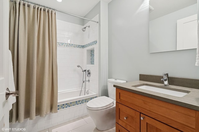 1230 W Cornelia Ave, Chicago, IL 60657 - bathroom with tiled shower / bath combo, vanity, and tile patterned flooring