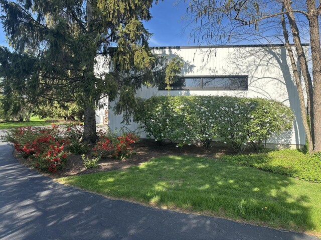 205 N Savanna Ct, Lake Forest, IL 60045 - photo 49