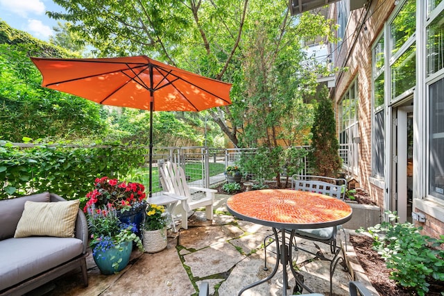 2111 W Churchill St Unit 112, Chicago, IL 60647 - view of patio / terrace