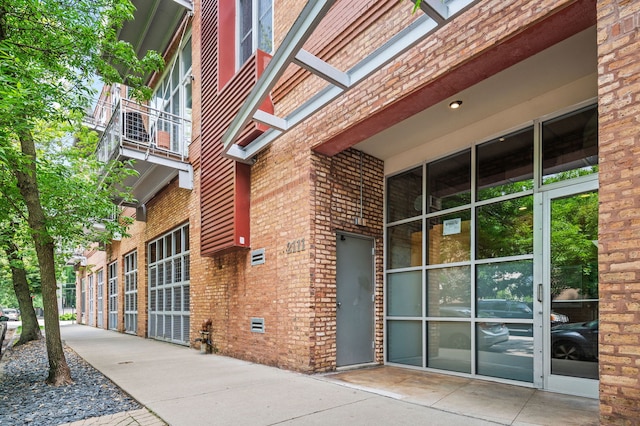 2111 W Churchill St Unit 112, Chicago, IL 60647 - view of building exterior