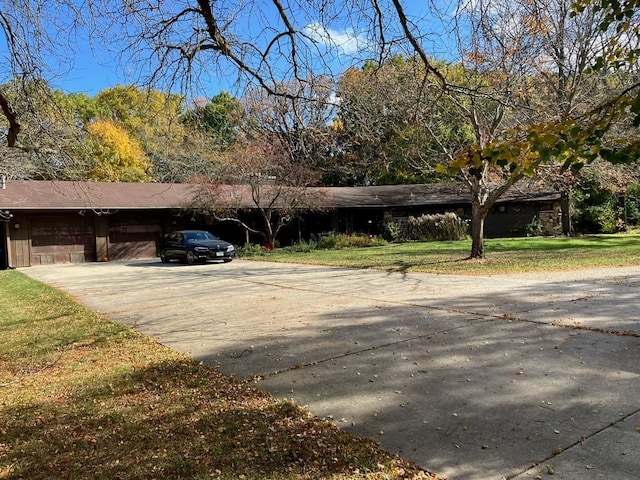 27125 N Williams Park Rd N, Wauconda, IL 60084 - view of front of property with a front lawn