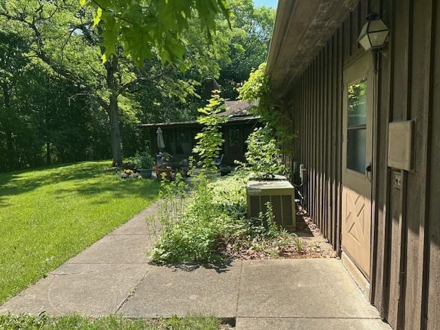 27125 N Williams Park Rd N, Wauconda, IL 60084 - view of grassy yard