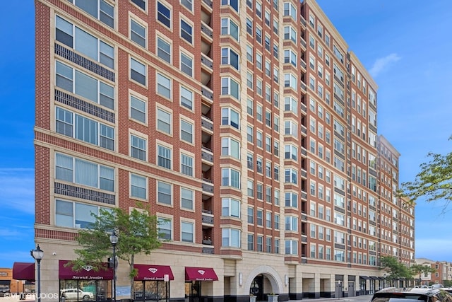 77 S Evergreen Ave Unit 707, Arlington Heights, IL 60005 - view of building exterior