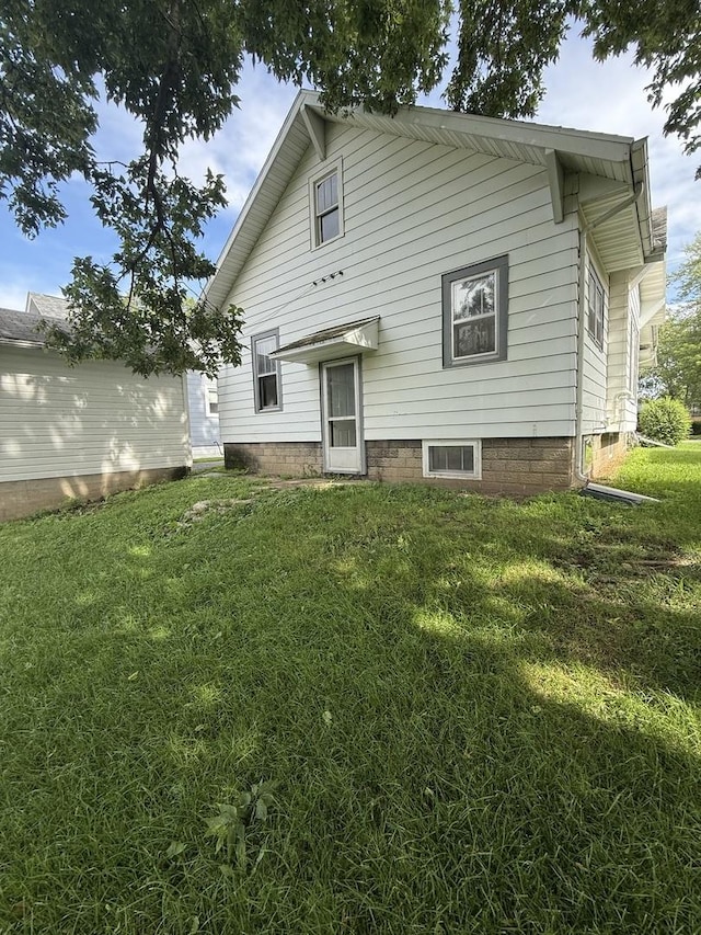 1707 W 3rd St, Dixon, IL 61021 - photo 14